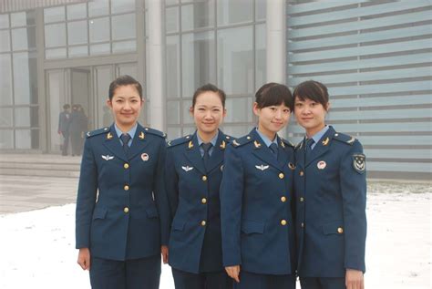 中国女兵：阅兵场最靓丽风景线_军事_环球网