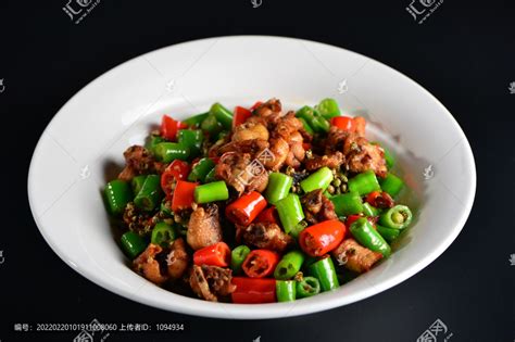 重庆尖椒鸡,中国菜系,食品餐饮,摄影素材,汇图网www.huitu.com