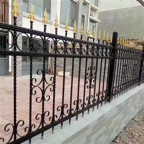 河南省小区工厂围墙围栏锌钢护栏厂家定制
