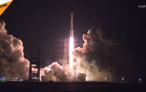 俄“质子-M”火箭在第二次尝试后从拜科努尔顺利升空 - 2020年7月31日, 俄罗斯卫星通讯社