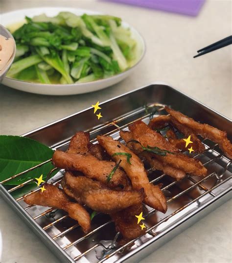 【空气炸猪颈肉的做法步骤图，怎么做好吃】自作煮_张_下厨房