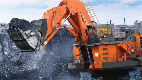 福田雷沃挖掘机FR330产品高清图-工程机械在线