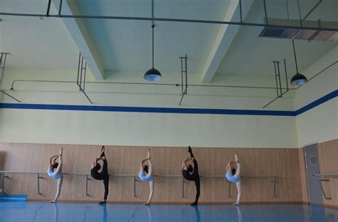 舞动时空艺术培训中心 - 舞动时空艺术培训中心包括舞蹈培训,少儿舞蹈班,成人舞蹈培训是通州规模最大师资力量最雄厚的正规注册艺术