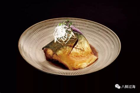 格栅鲭鱼鱼日本食物高清摄影大图-千库网