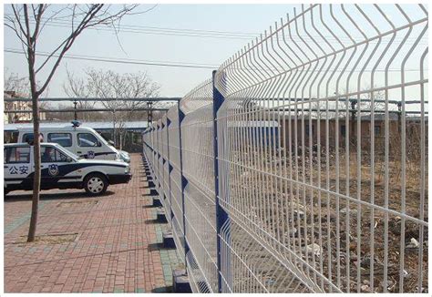 厂区边界防护围栏常见的样式