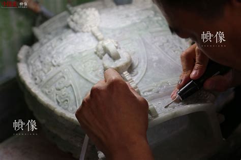 第39期：【中国说·帧像】走近玉雕大师的世界 领略玉石雕刻的魅力 _中国网