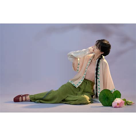 “被服罗裳衣，当户理清曲”：植根于汉朝礼仪文化下的多样汉朝服饰 - 知乎