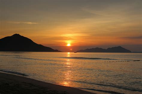 青海湖最佳看日出和日落的地方（青海湖旅游实用攻略） - 知乎