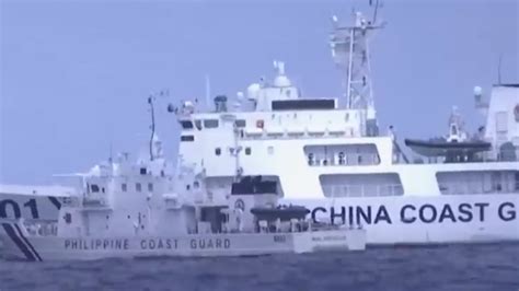 时隔四年 菲律宾2艘巡逻船重返黄岩岛海域巡逻-搜狐新闻