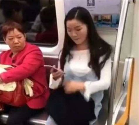怀孕女子乘地铁获得男子让座，下一秒女子的举动让所有人瞠目结舌|女子|地铁|怀孕_新浪新闻
