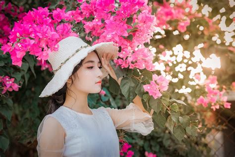 美女和美女图片