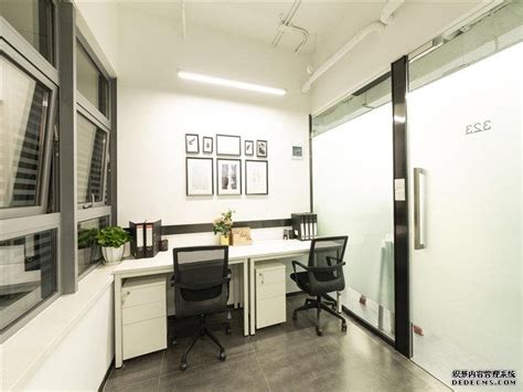 最新虹口区办公室装修效果图-上海办公室装修可鼎设计有限公司