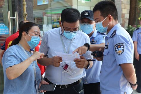 穿警服的“推销员”！中山女警27年窗口服务，见证车管所升级_南方网