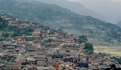 贵州省50个贫困县中最穷的3个县，有你的家乡吗？|贵州|贵州省|贫困县_新浪新闻