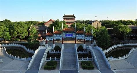 京津冀地区首个！廊坊被授牌为“中国快递示范城市”凤凰网河北_凤凰网