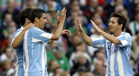 阿根廷国家队历史射手榜：梅西稳居首位，现役三人进前十-直播吧