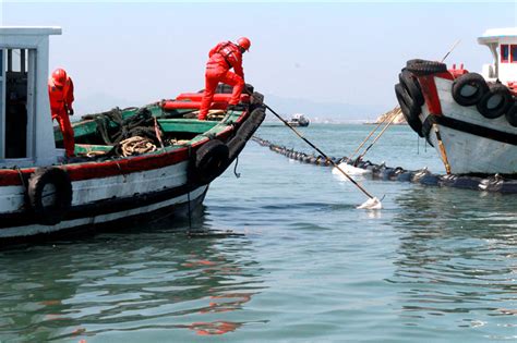 一渔船触礁沉没21人遇险，东海救助局派遣专业救助力量火速驰援
