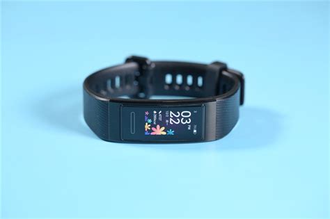 华为手环4Pro:独立GPS+NFC+血氧饱和度监测，运动健康生活多面手 - 知乎