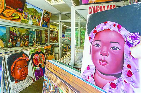 多米尼加艺术画，堆在地摊上卖_旅游_环球网