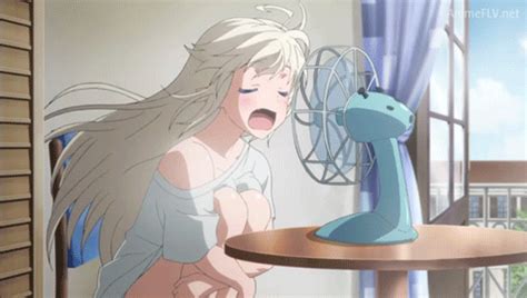 动漫美少女动态图片