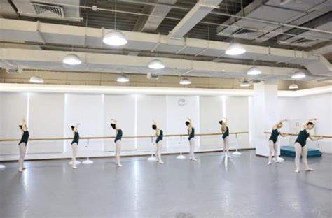 舞蹈培训班收费标准价格表(2021年标准)-中影人教育舞蹈学苑