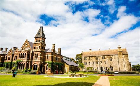 曼斯菲尔德大学qs世界排名-康涅狄格大学排名第355 - 美国留学百事通