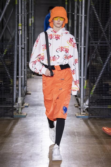 李宁 Li-Ning 2020/21秋冬男装秀 - Paris Fall 2020 - 天天时装-口袋里的时尚指南