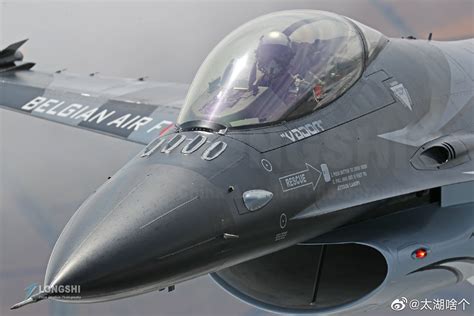 美国洛克希德马丁公司的F-16战隼是世界上现役装备数量最多的战斗机