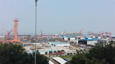 青岛造船厂举行20.6万吨散货船首制船命名仪式