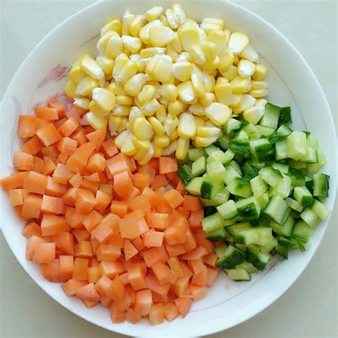 【玉米青豆炒火腿的做法步骤图，怎么做好吃】音子_kdpf_下厨房