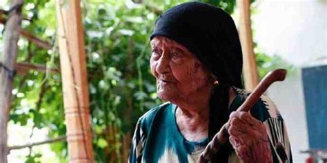 中国最长寿老人在新疆喀什去世 享年135岁_手机新浪网