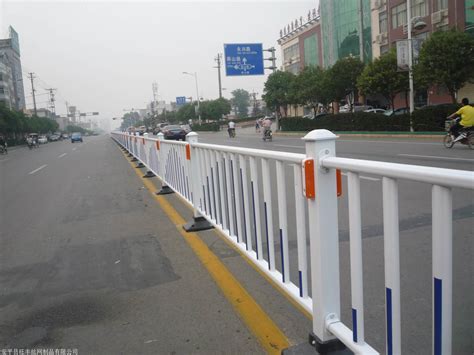pvc小区道路护栏__产品展示_安平县华航五金丝网制品厂