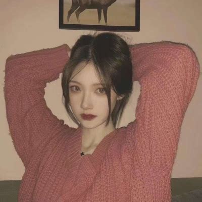 非主流自信头像女孩