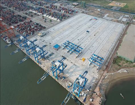 10882标箱！钦州自动化集装箱码头完成最大单船作业量_北部湾港股份有限公司