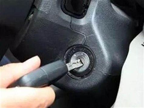 如何判定汽车电瓶漏电,判定汽车电瓶漏电方法介绍 【图】_电动邦