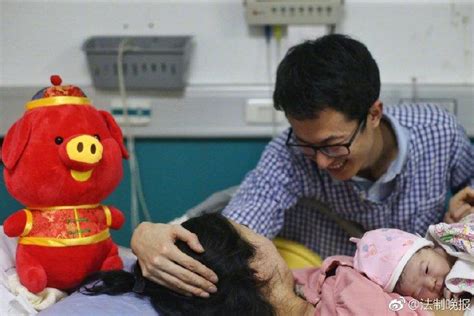 北京首个金猪宝宝来啦！是个女宝宝起名“小樱桃”
