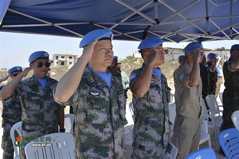 中国第18批赴黎巴嫩维和部队成立，六位女兵英姿飒爽