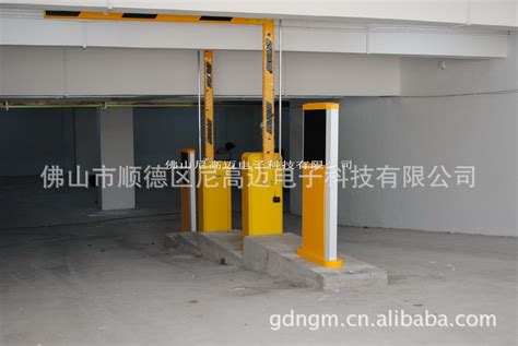NGM电动曲臂道闸,广州小区地下停车库折杆到闸, 自动栏杆道匝安装-阿里巴巴