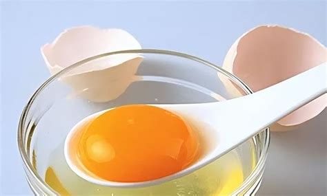 【图】敷脸的鸡蛋能吃吗 科学方法回答你_敷脸_女物美容网|nvwu.com
