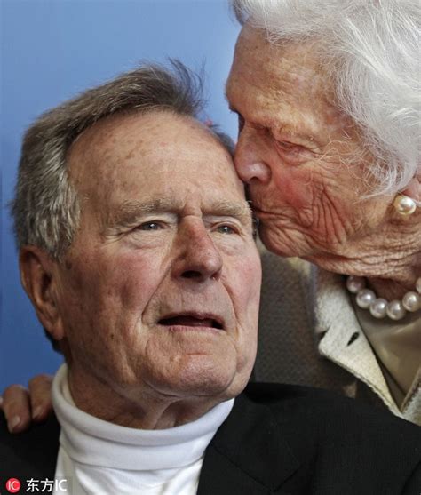 “最长情”的美国总统夫妻：老布什和妻子相守73年，同年相继离世__财经头条