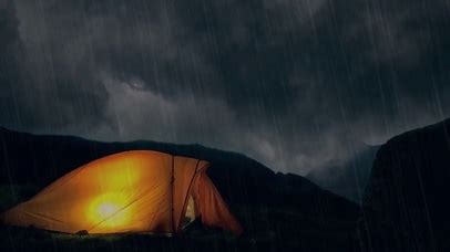 露营这阵风刮得太猛了，组团睡野地到底爽在哪里？_凤凰网文化读书_凤凰网