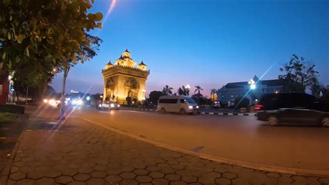 老挝的首都万象位于其国家的最南部与泰国北部的廊开府接壤|老挝|廊开府|首都_新浪新闻