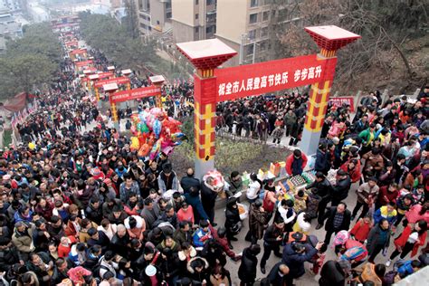 巴中举办春节后首场招聘会，提供就业岗位2万余个_四川在线