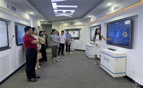山东青州：感受人工智能 探索科技魅力-人民图片网