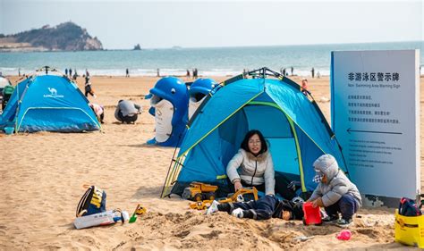 春游图鉴：当石老人海边“长”满帐篷……_观海新闻
