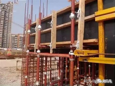 建筑模板安装注意事项_模板生产环境_漳州合明实业福建建筑模板厂