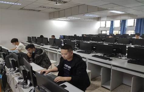 【软件学院】学院举办ACM竞赛热身赛活动-新疆大学软件学院
