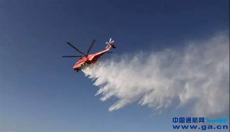 纪录片：世界上最大的灭火飞机，3秒排空33吨水，已诞生70多年（第二集）_腾讯视频