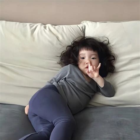 甜美女生头像摆烂
