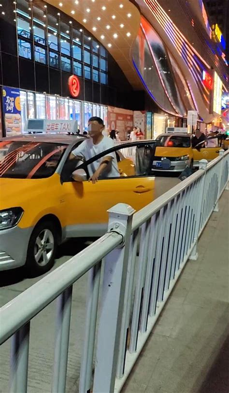 出租车司机热情服务进博会，荷兰客商欣然下单去杭州_要闻_中国网商务频道